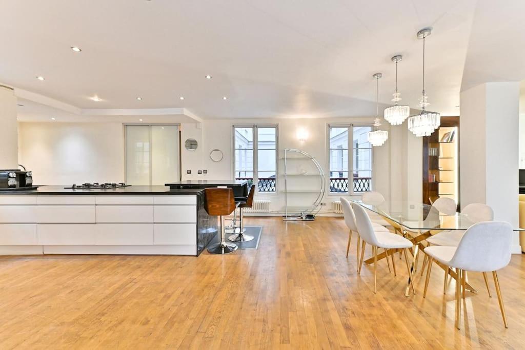 Appartement Grand Prestigieux Et A *